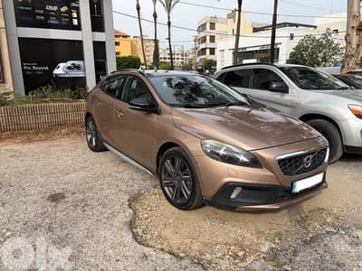Volvo V40 2016