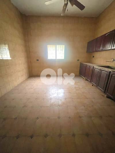 Apartment for sale in biakout شقة للبيع في بياقوت