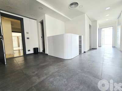 RAO26-4991 Office 195 m² for Rent – Downtown (Prime Location)