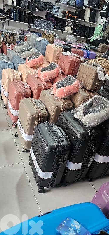 8I-539225 Set 4 travel bags luggage suitcases + 50% OFF + GIFT 0