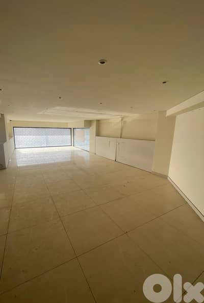 Shop for Rent in Mansourieh.