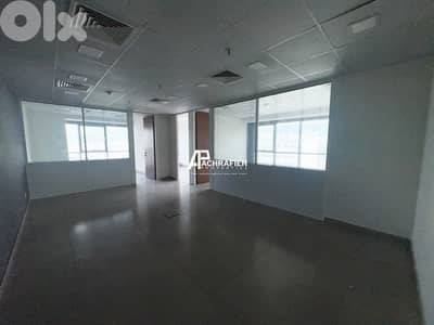 Office For Rent in Achrafieh - مكتب للأجار في الأشرفية