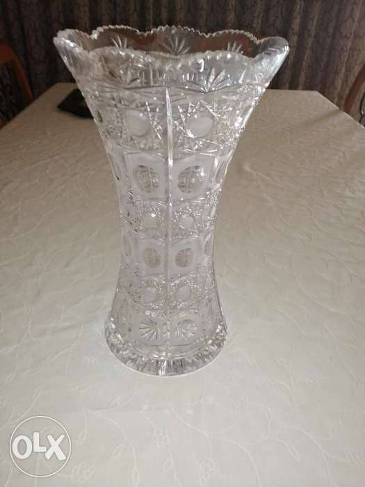 Crystal vase 100$ 0