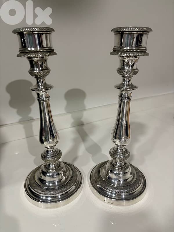 Paire de bougeoirs en argenterie Morlot 0