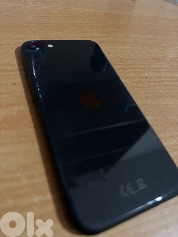iPhone SE 2nd Gen (2022) 0