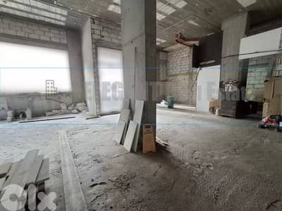 Showroom with Terrace | for Rent | Downtown | Prime Location