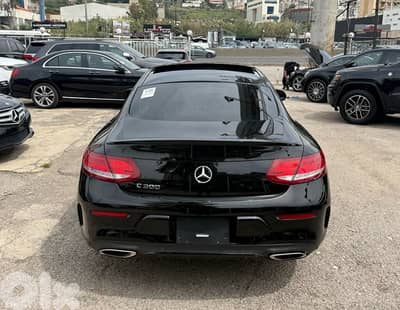 C300 COUPE AMG NIGHT PCKG 2018  clean carfax