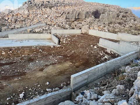 land for sale in Laklouk 1