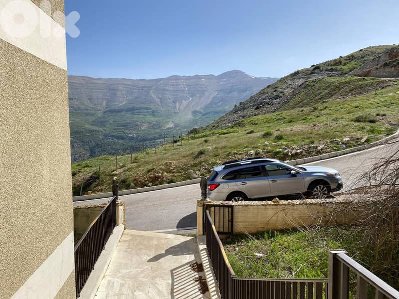 For Sale– Charming Ski-In/Ski-Out Chalet in Zaarour Club 10