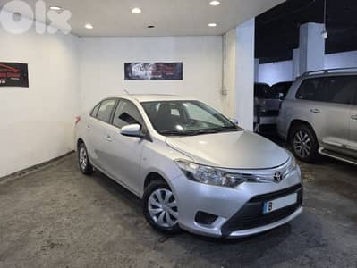 2014 Toyota Yaris 1.5 Silver/Black Company Source BUMC 1 Owner