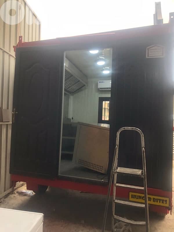 Fully Equipped small Food Truck for sale 0