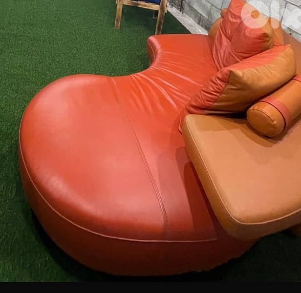 Leather sofa 0