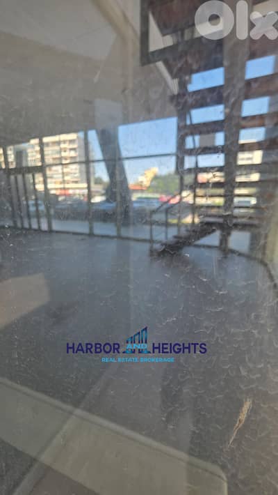 Shop for Rent in Dekwaneh - محل تجاري للإيجار في الدكوانة