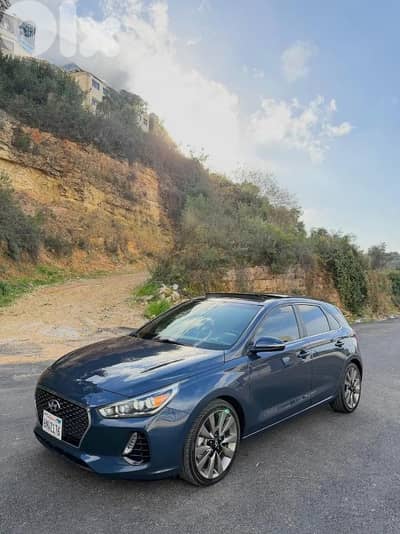 Hyundai Elantra GT 2018