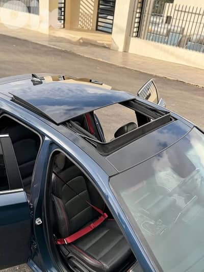 Hyundai Elantra GT 2018