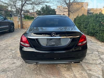 Mercedes-Benz C 300 2018*ONLY WHATSAPP CALL*