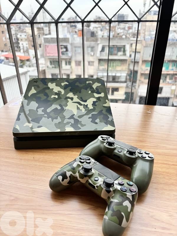 ps4 1T slim limited edition (ww2)+2 original controller+12 games 0