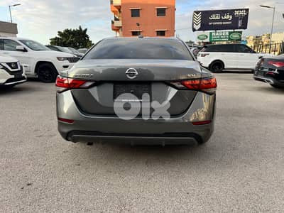 Nissan Sentra SV  2020