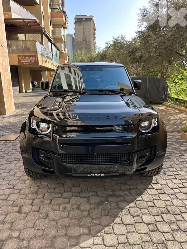 Land Rover Defender P 400 HSE 2020 black (clean carfax-74000 miles) 0