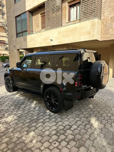 Land Rover Defender P 400 HSE 2020 black (clean carfax-74000 miles)