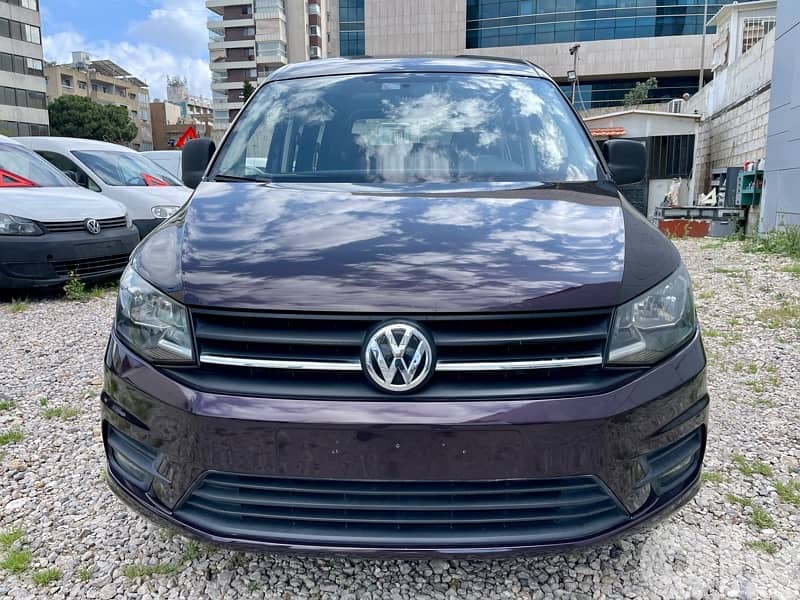 Volkswagen Caddy 2018 Siyehe ( 7 seats )Ajnabe 0