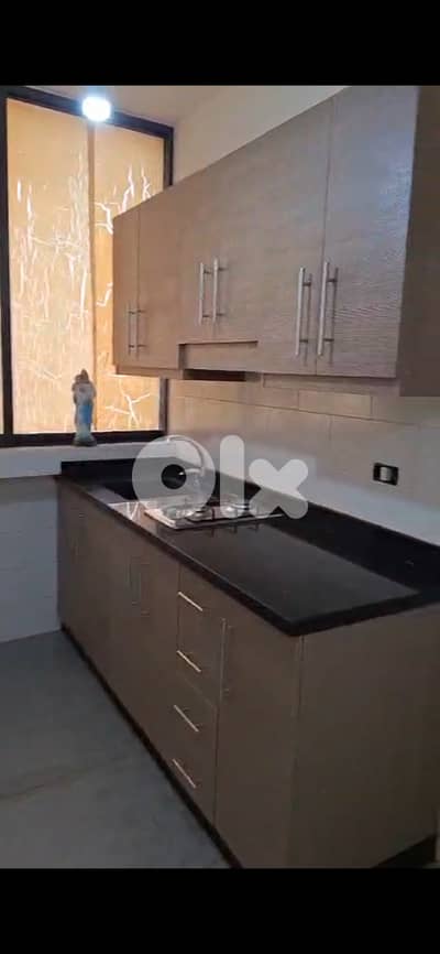 Office or Polyclinic for Rent in Dekweneh.