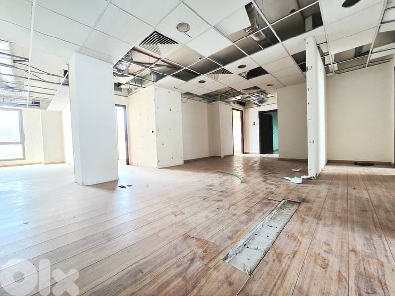 RAO26-5015 Office 320m for rent in Downtown, $ 7,200 cash 0