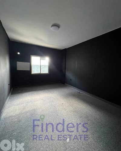 Office for rent in Zalka!مكتب للإيجار في زالكا!