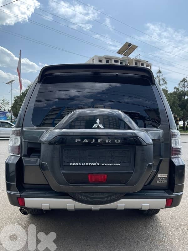 Mitsubishi Pajero 2017 0