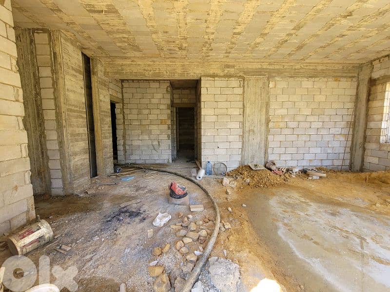 3 bedrooms apartment with garden for sale 0