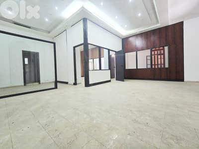 RAO26-5019 Office 250 sqm for Rent – Downtown