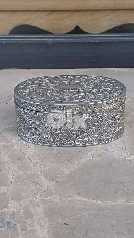 antique 0