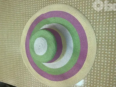 woman’s hat