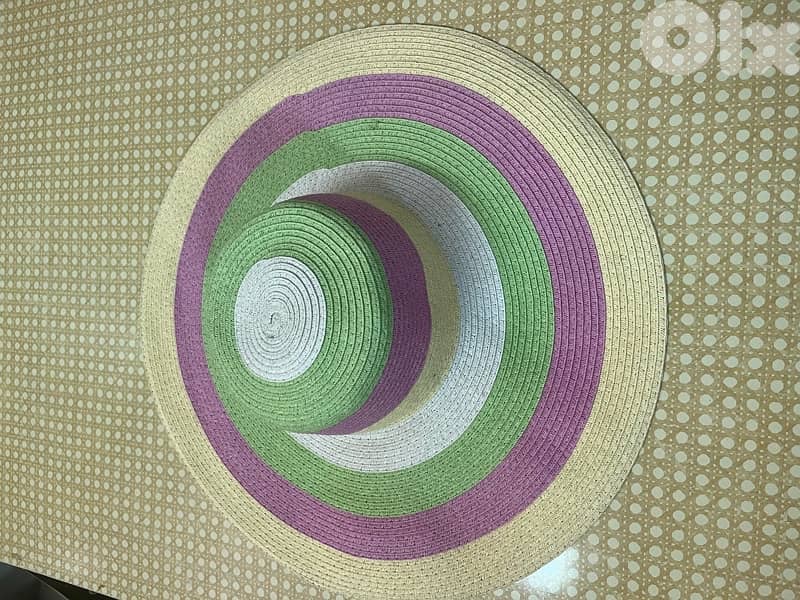 woman’s hat 0