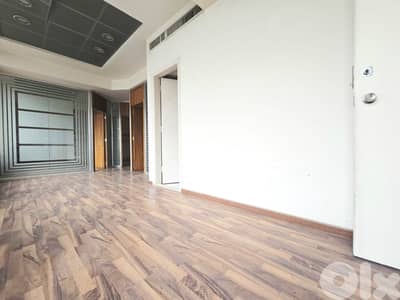 RAO26-5022 Office 100 m² for Rent – Downtown (Renovated)