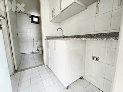 RAO26-5022 Office 100 m² for Rent – Downtown (Renovated)