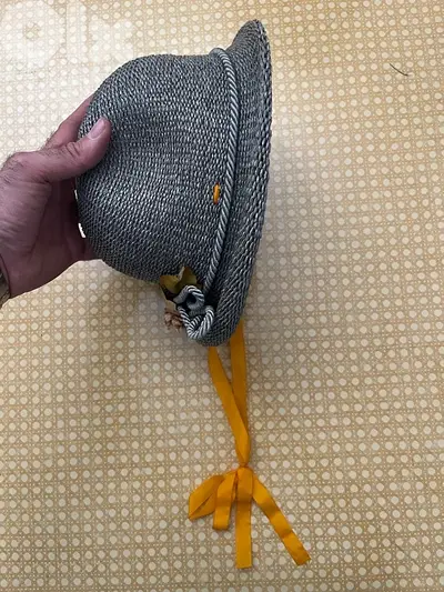 woman’s hat