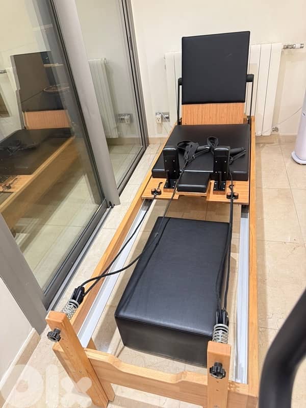 Professional Wooden Pilates Reformer 0