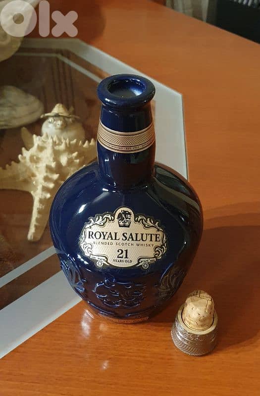 empty bottle royal salute 21 porcelain flagon with silk original cover 0
