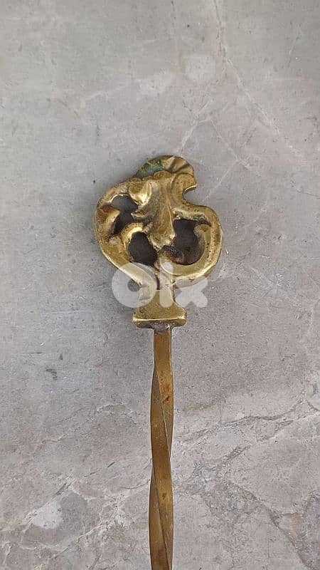 antique 6