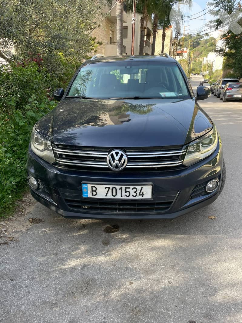 Volkswagen Tiguan 2016 Full Options with Panoramic Sunroof 0
