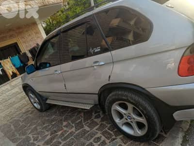 بي ام دبليو الفئة 5 2002