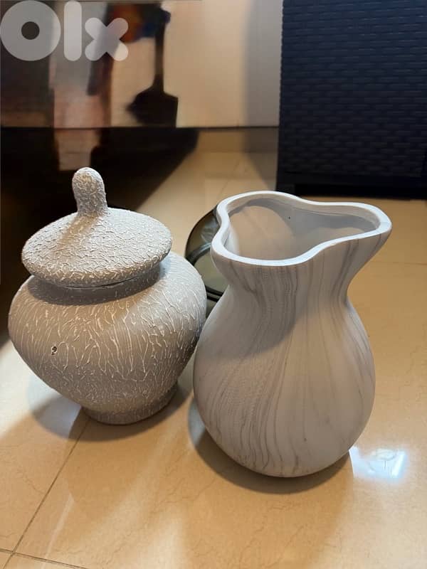3 vases 1