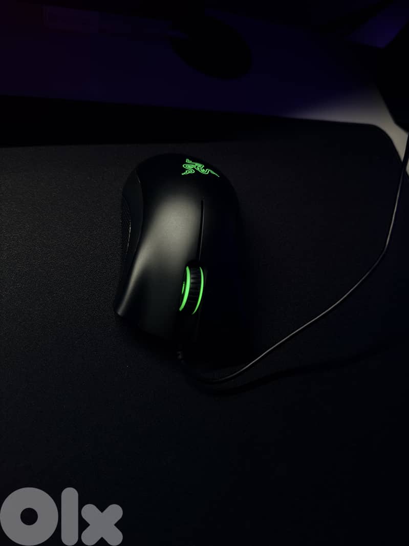 Razer deathadder essential used but new only used 1 month no box 0