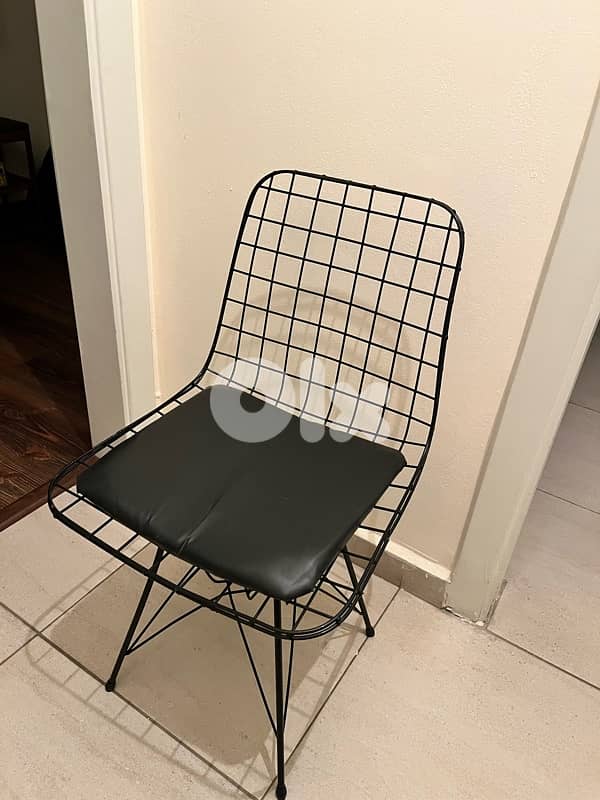black chairs for sale 0