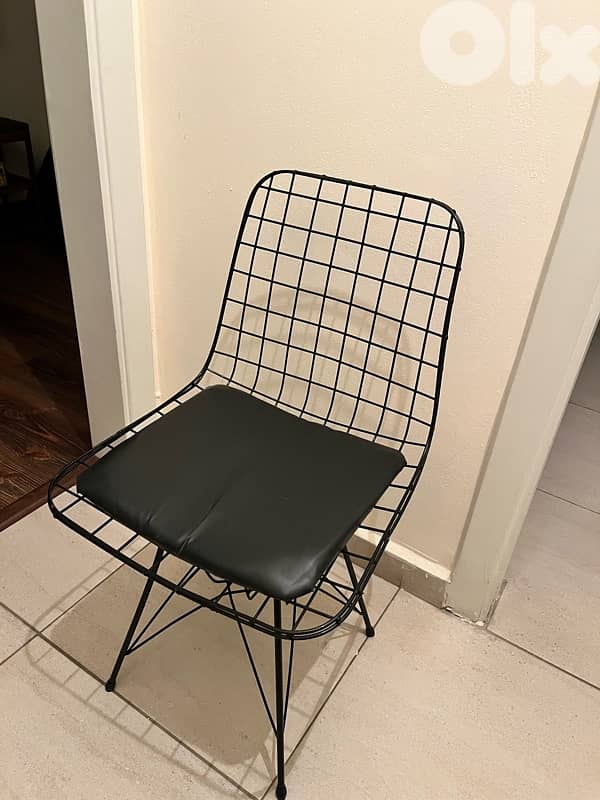 modern black metal chair 0