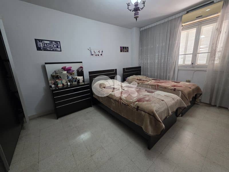 Excellent bedroom 0