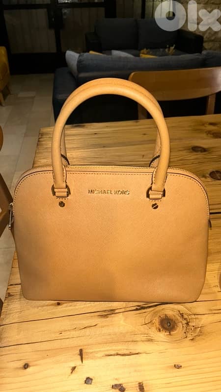 Michael Kors Cindy Medium Saffiano Dome Satchel With Dustbag 0
