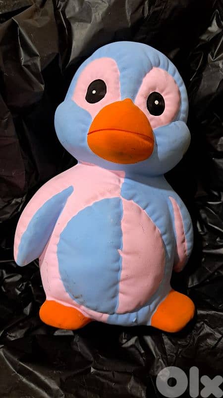 Ceramic penguin piggy bank 0