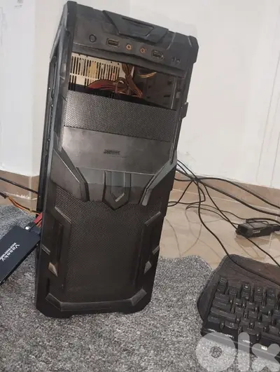 computer case and parts for sale